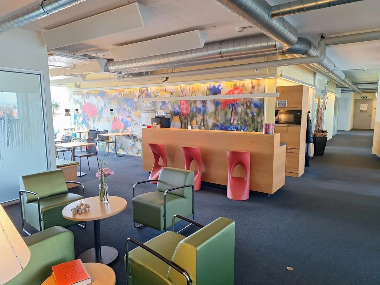 Your new office in the Carba area in Liebefeld - Photo 10 of 11