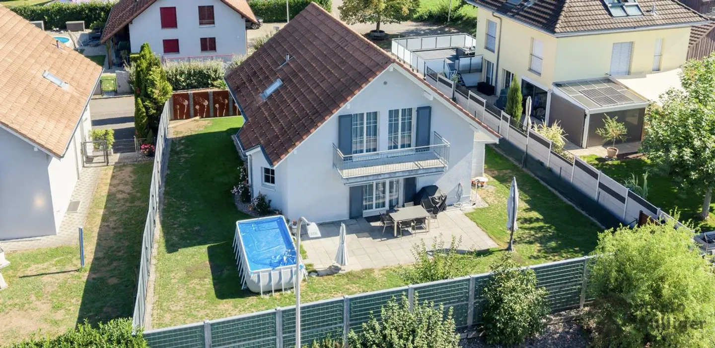 Charmante Maison Individuelle - Photo 1 sur 13