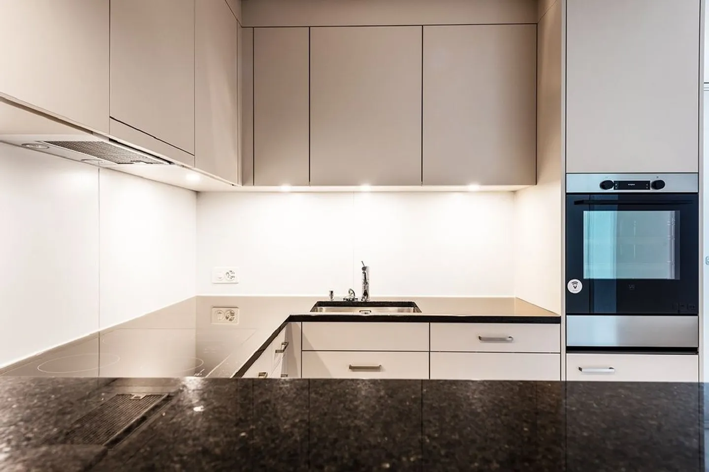 Inizio verso la propria felicità - Foto 6 di 8