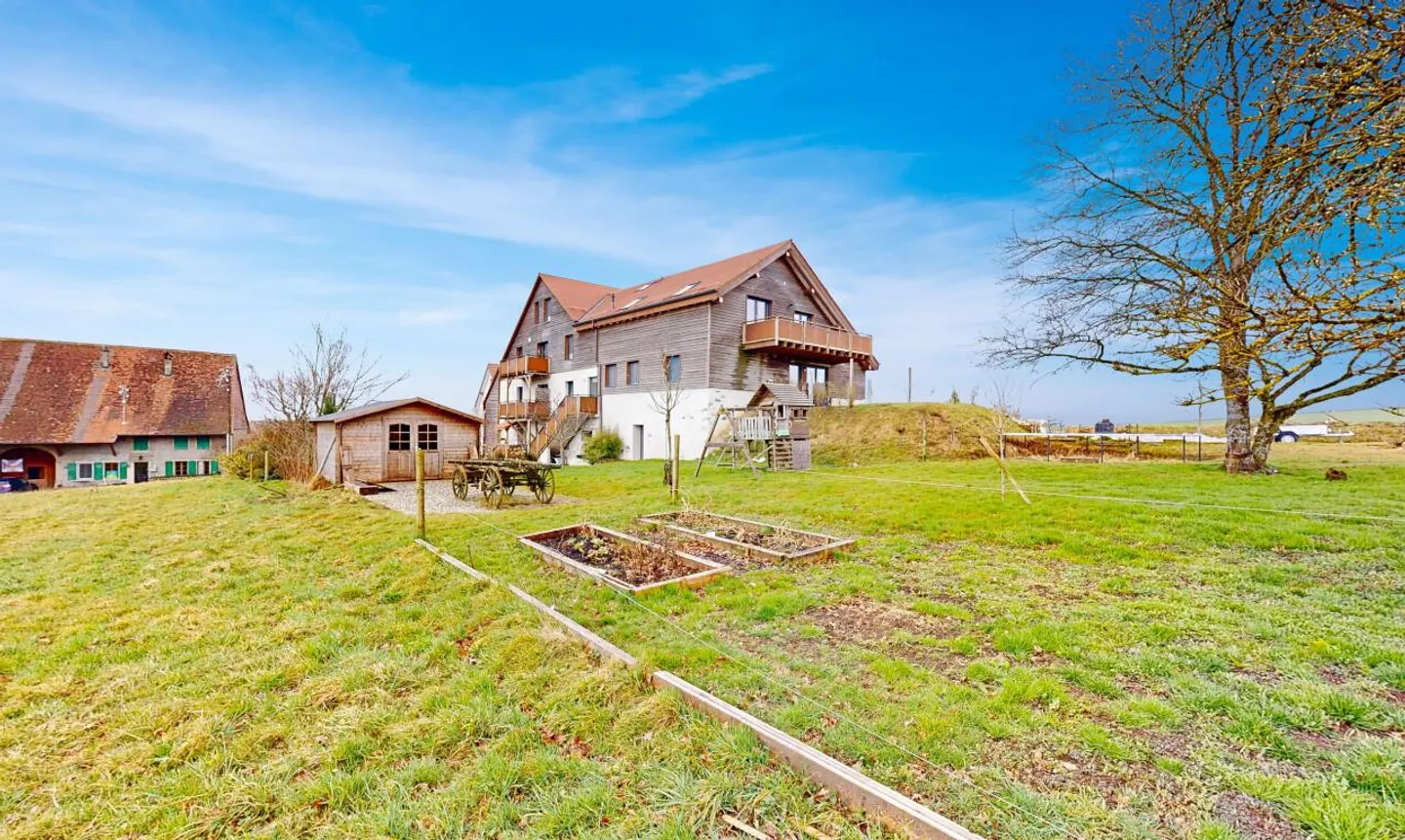 Wunderschöne Wohnung in einem alten Bauernhaus - Foto 1 von 13