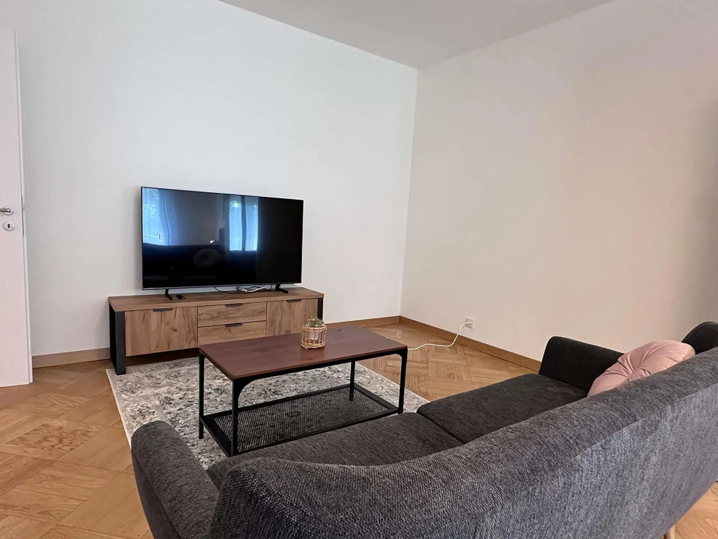 Coliving connesso a Vernier con accesso alla città e comfort comunitario - Foto 3 di 25