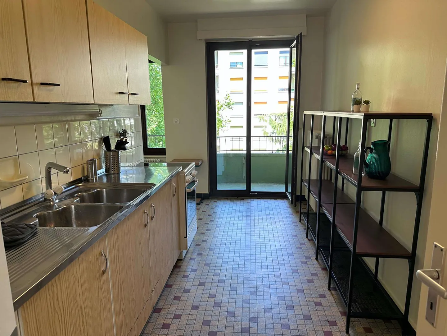 Coliving connesso a Vernier con accesso alla città e comfort comunitario - Foto 15 di 25