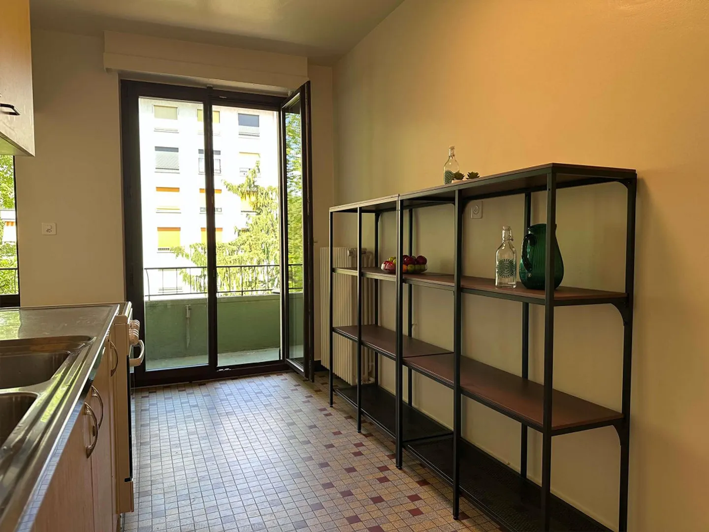 Coliving connesso a Vernier con accesso alla città e comfort comunitario - Foto 14 di 25
