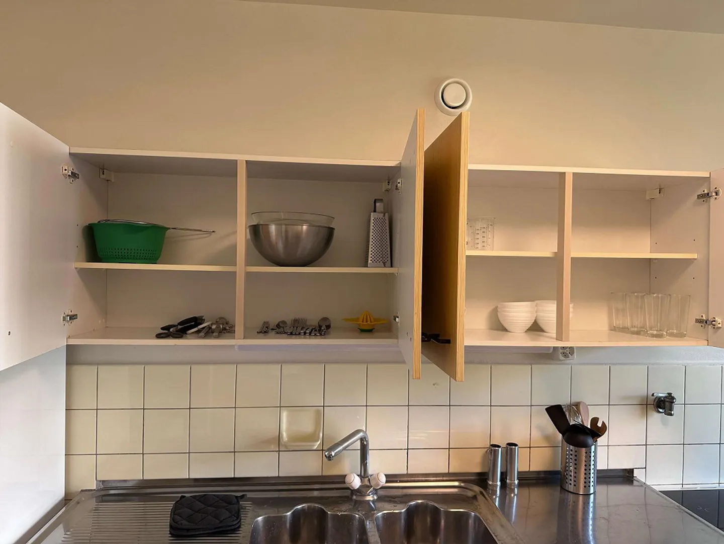 Coliving connesso a Vernier con accesso alla città e comfort comunitario - Foto 16 di 25