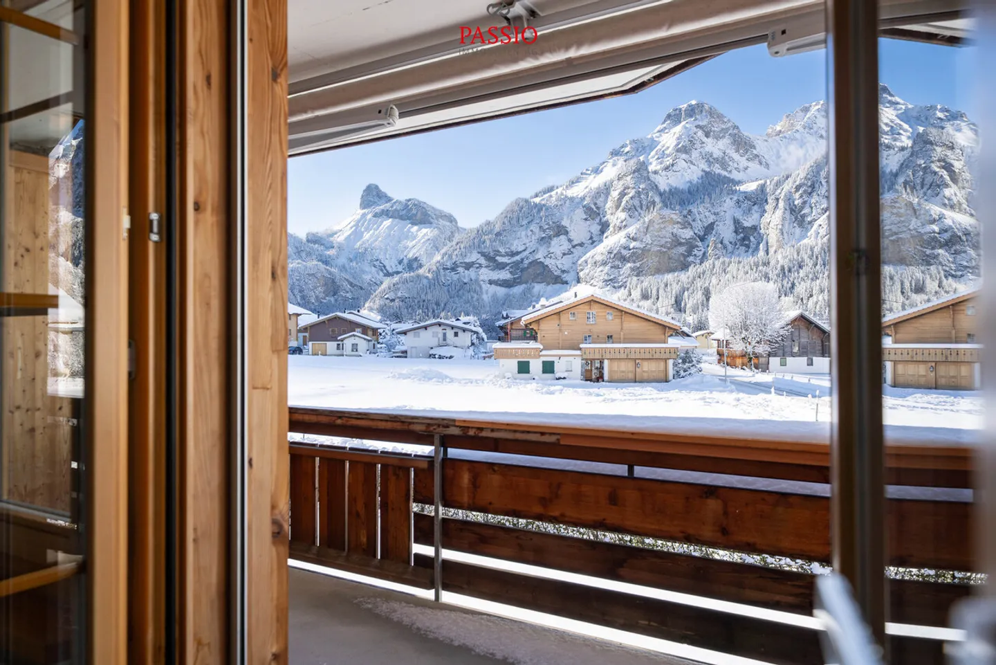 Spacious 3.5-room apartment with Alpine panorama and large balcony - Photo 3 of 19