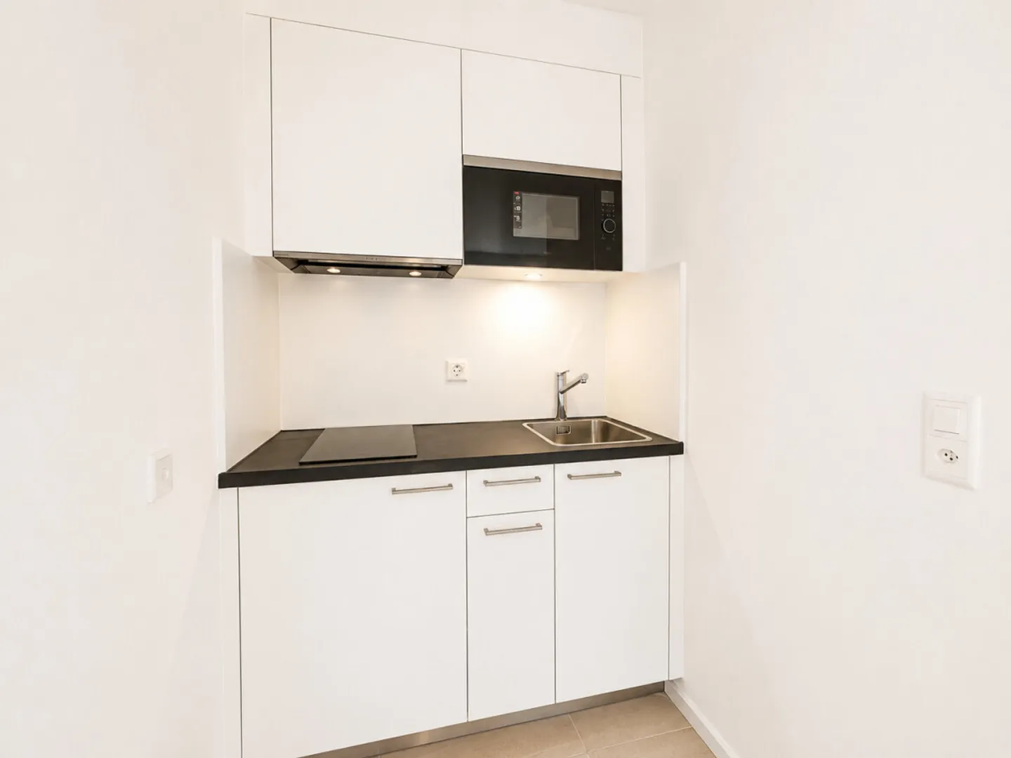 Studio renovated near the lake and the train station! - Photo 6 of 6