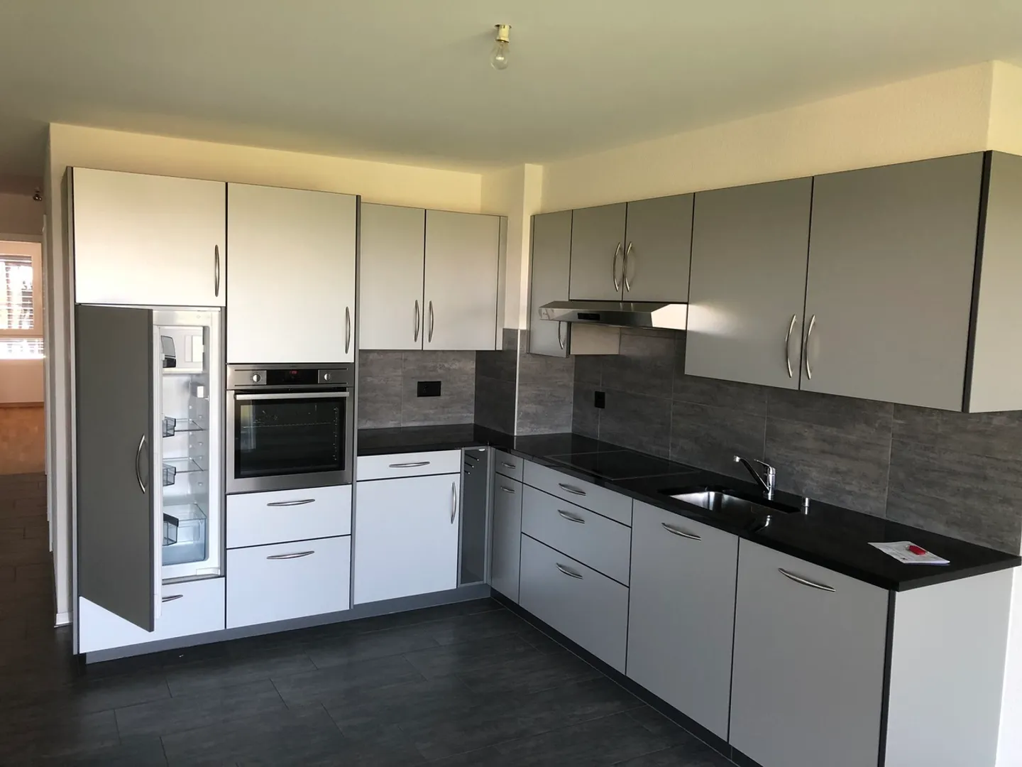 4.5 rooms on the ground floor with balcony and unobstructed view - Photo 4 of 6