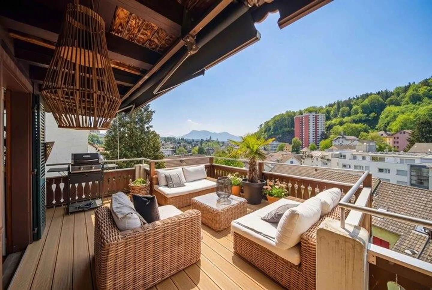 CHARMING CHALET IN THE CITY WITH THREE UNITS - Photo 7 of 8