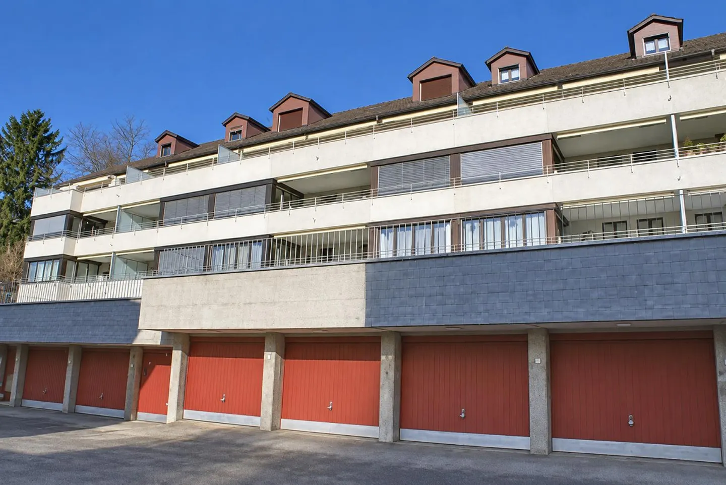 Appartement en duplex spacieux de 4,5 pièces à Rosenberg - Photo 1 sur 11