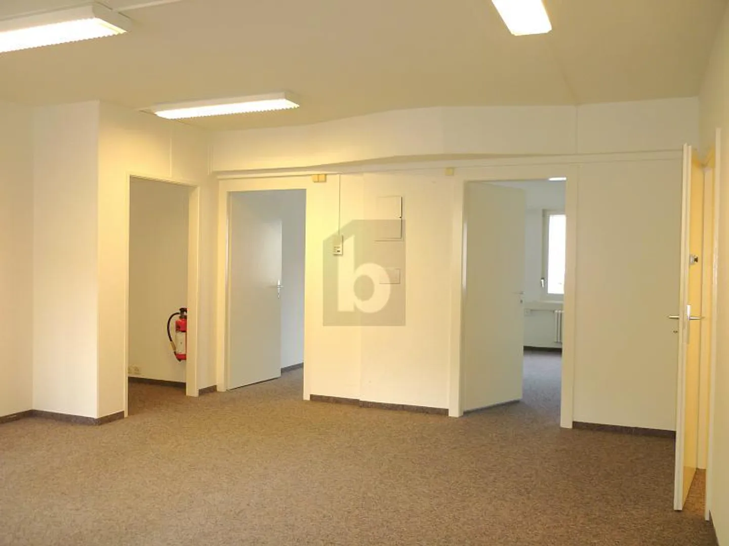 NUMEROUS OFFICES, WELL LOCATED! - Photo 4 of 6