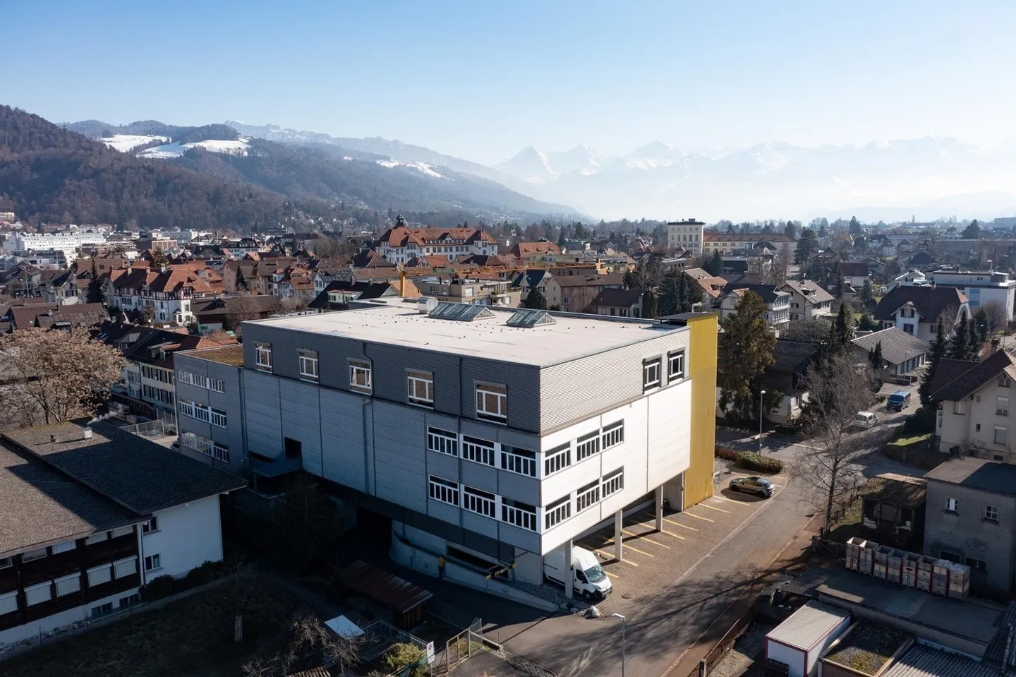 Commercial Space (Service/Production) with a View of Thun Castle / NO FITNESS CENTER - Photo 1 of 13