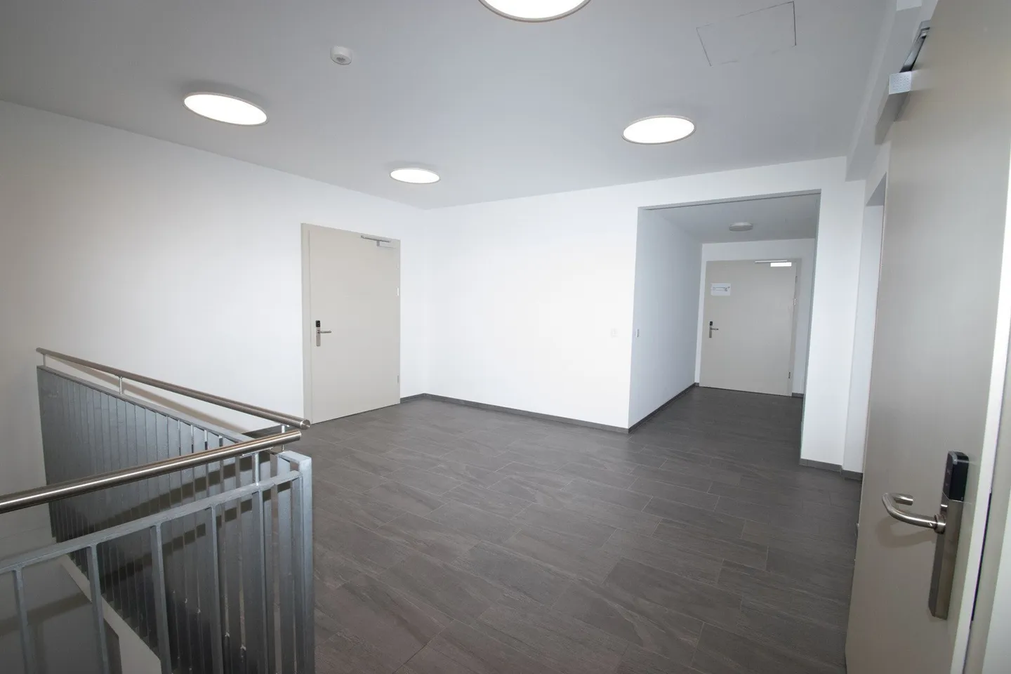 Commercial Space (Service/Production) with a View of Thun Castle / NO FITNESS CENTER - Photo 7 of 13