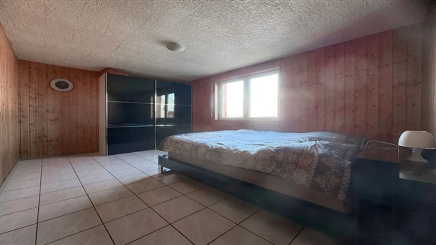 «Bereits vermietete Handwerkshallen und eine 5.5-Zimmer-Wohnung.» - Foto 8 von 14