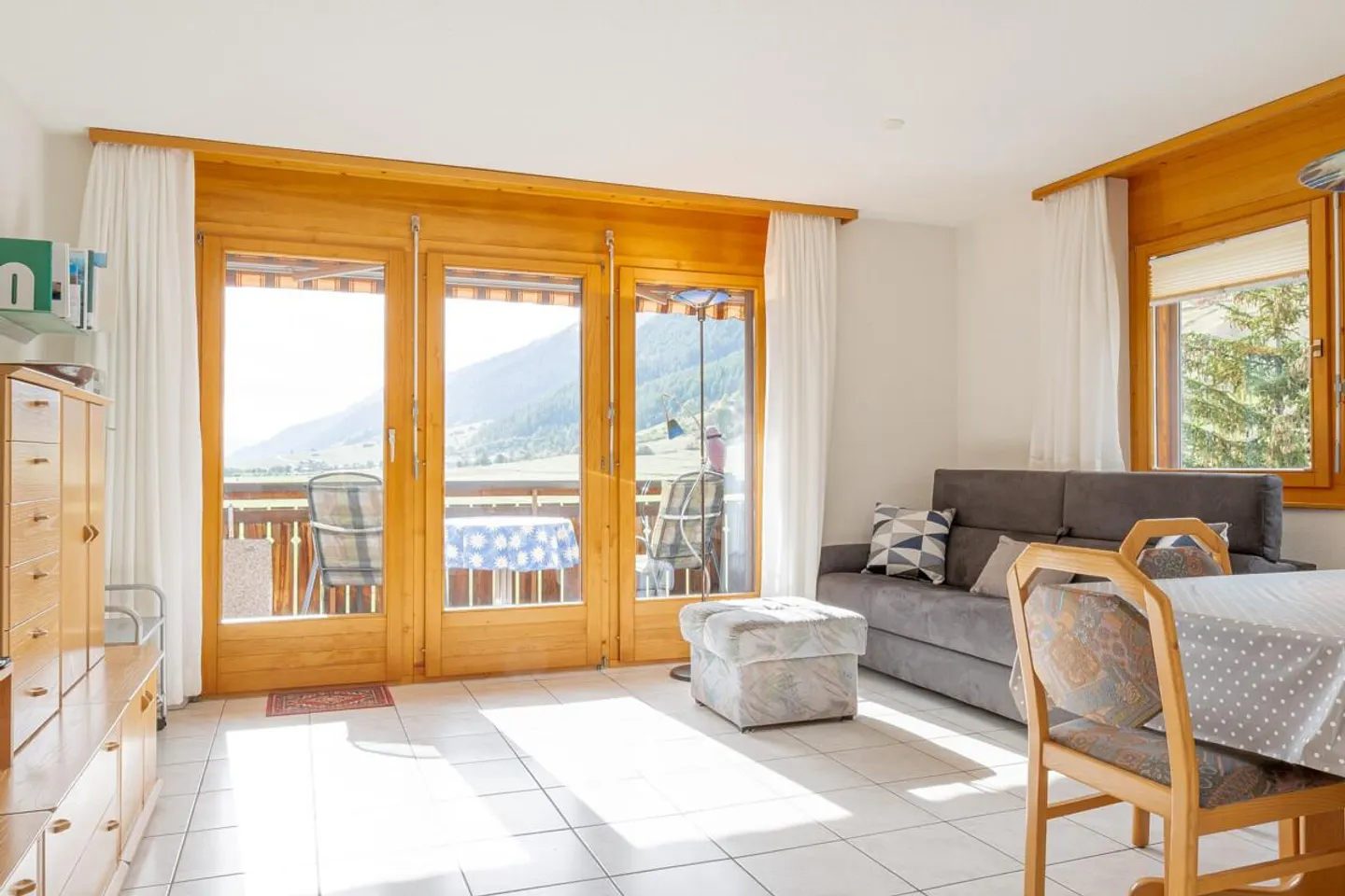 Charmante appartement 2.5 pièces avec vue imprenable à Ulrichen - Photo 7 sur 14