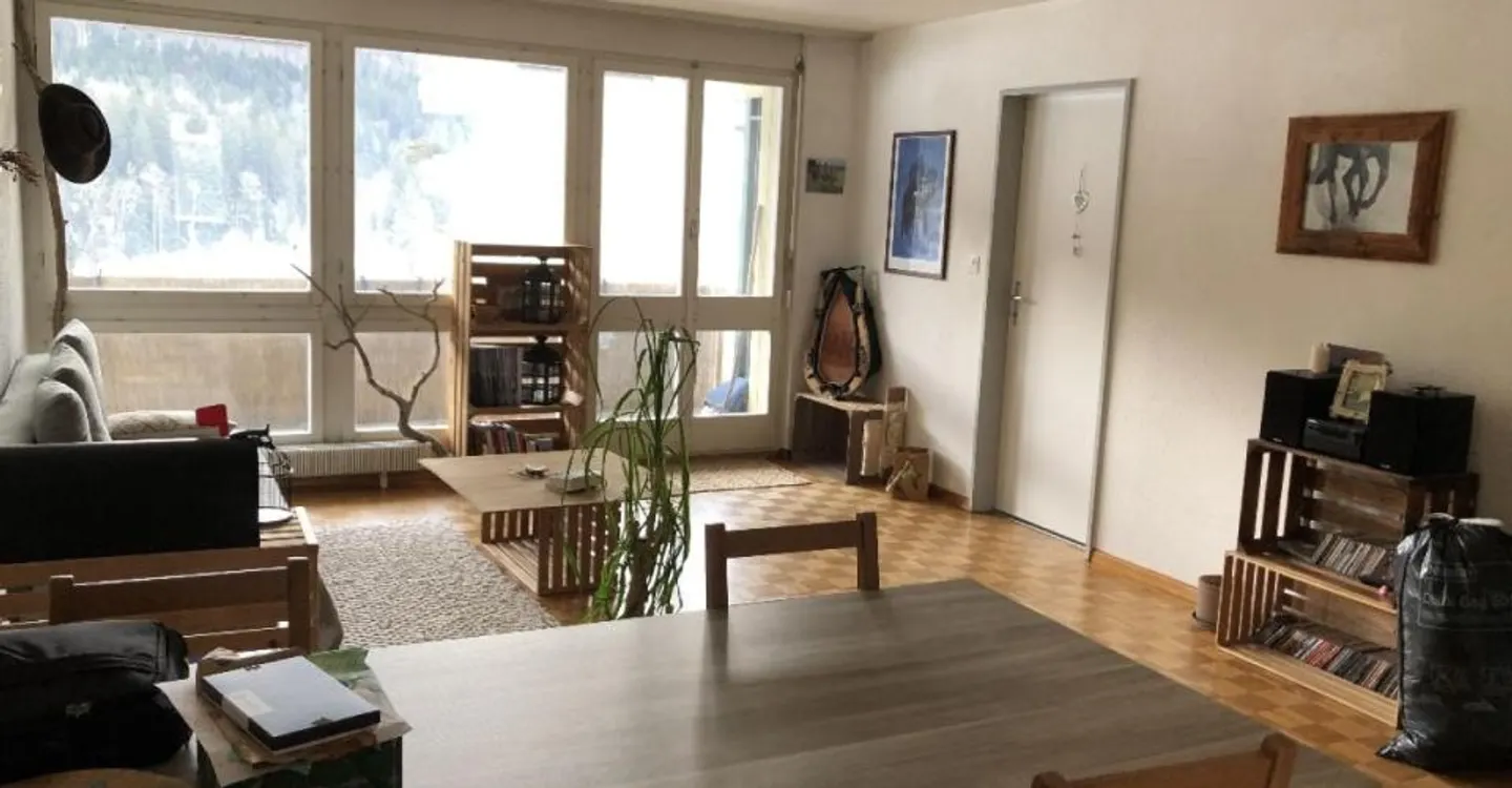St-Imier, schöne 2,5-Zimmer-Wohnung im 2. Stock - Foto 1 von 6