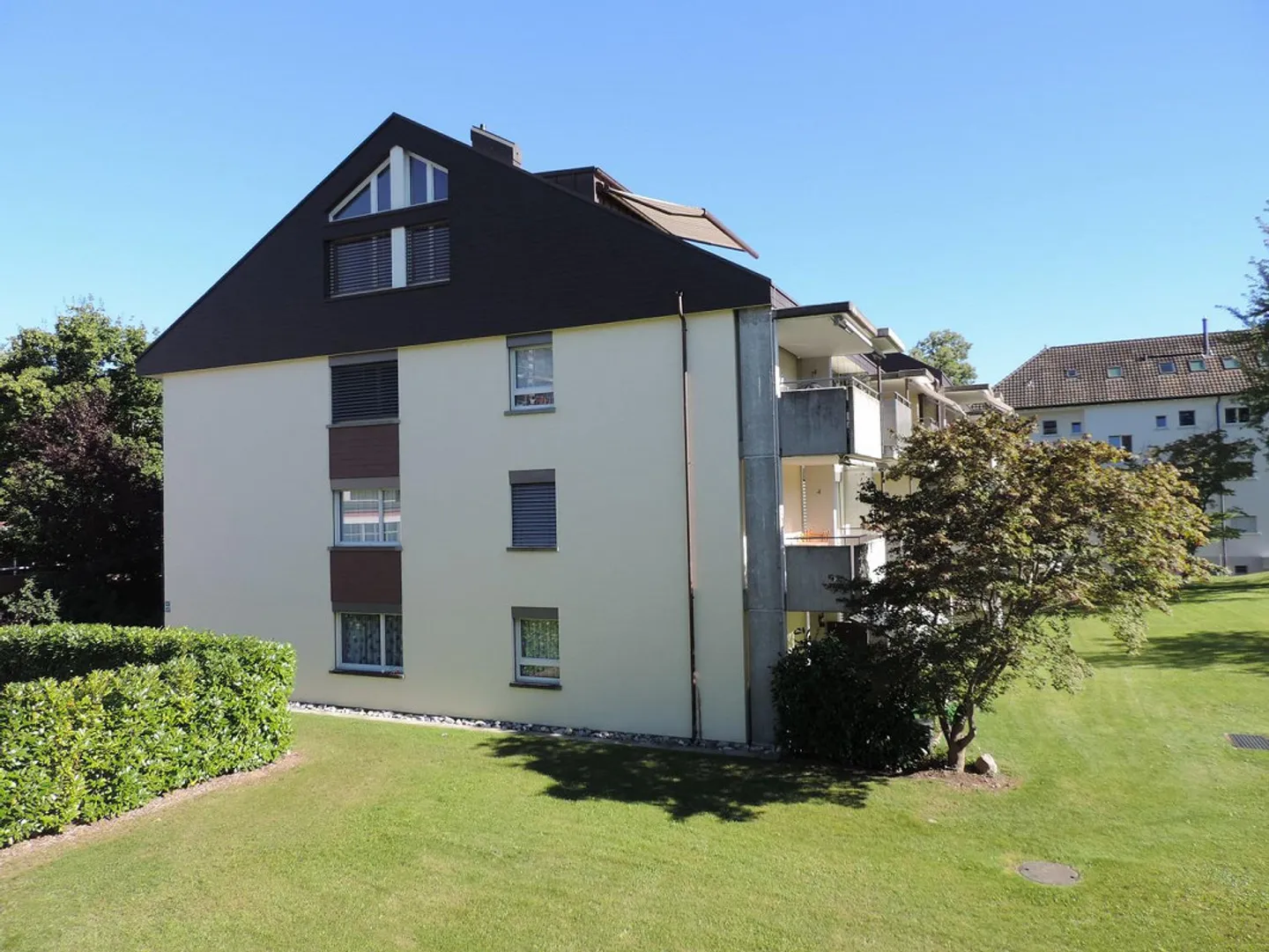 Appartement sous les combles lumineux et confortable - Photo 1 sur 11