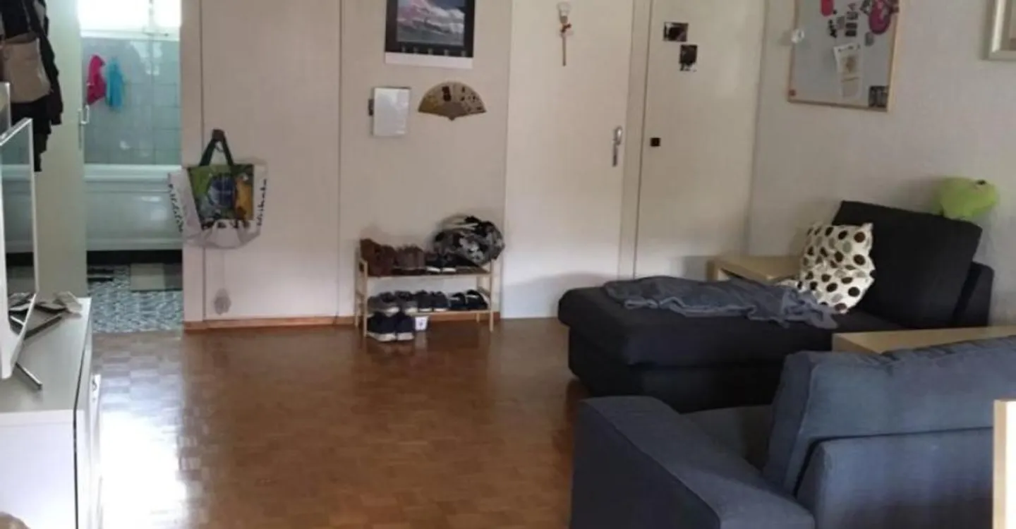 St-Imier, schöne 2,5-Zimmer-Wohnung im 2. Stock - Foto 4 von 6