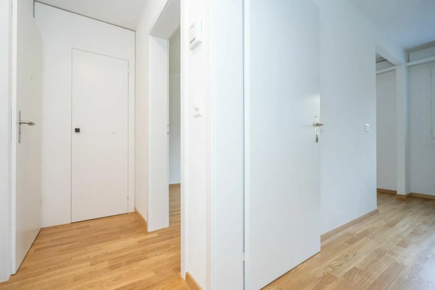 Appartamento studio ristrutturato a Urtenen-Schönbühl - Foto 6 di 8