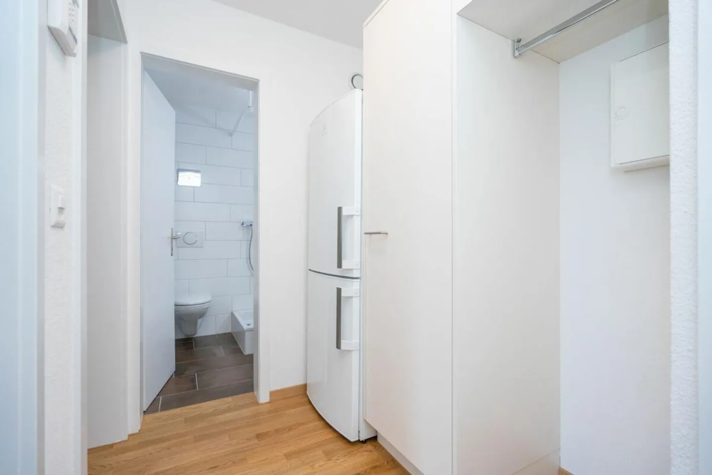 Appartamento studio ristrutturato a Urtenen-Schönbühl - Foto 7 di 8