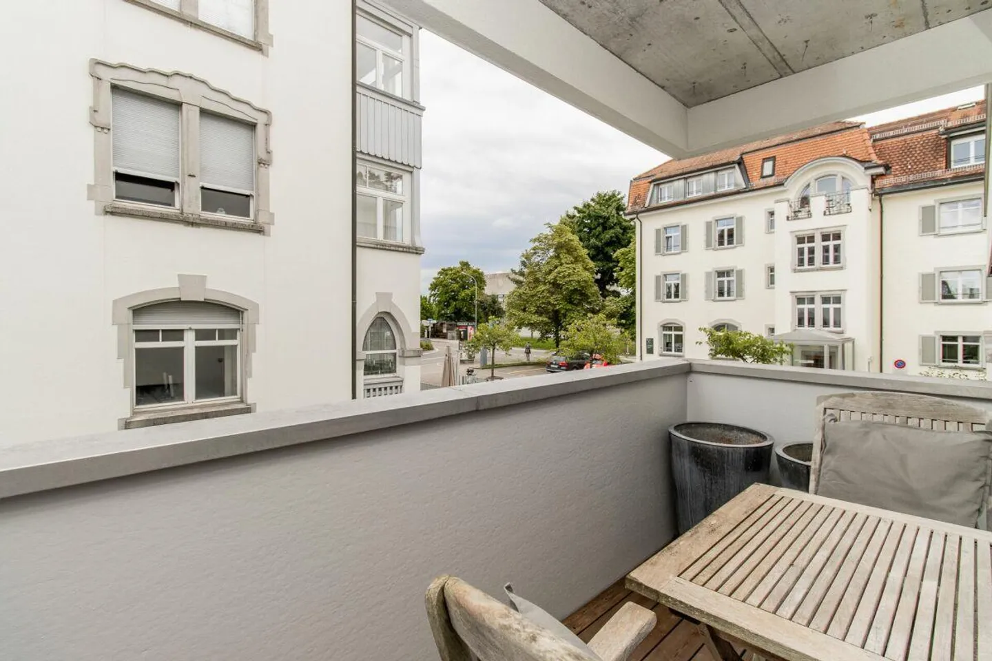 Stylishly furnished 4.5-room apartment near the University of St. Gallen - bright, modern & ready to move in - Photo 11 of 13