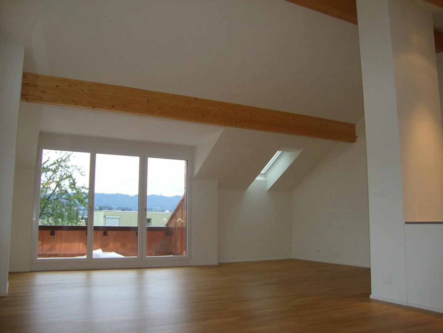 Appartement sous les combles lumineux et confortable - Photo 4 sur 11