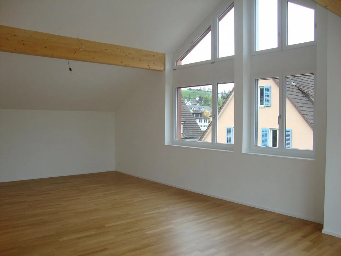 Appartement sous les combles lumineux et confortable - Photo 5 sur 11