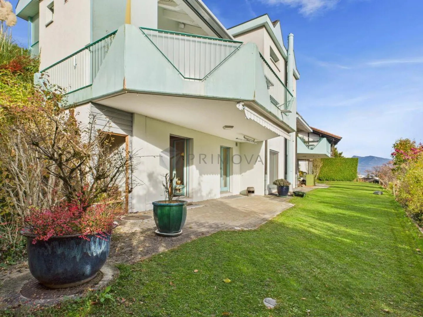 Residential Jewel Sonnenberg - Light-flooded semi-detached house with mountain view in Kriens - Photo 2 of 14
