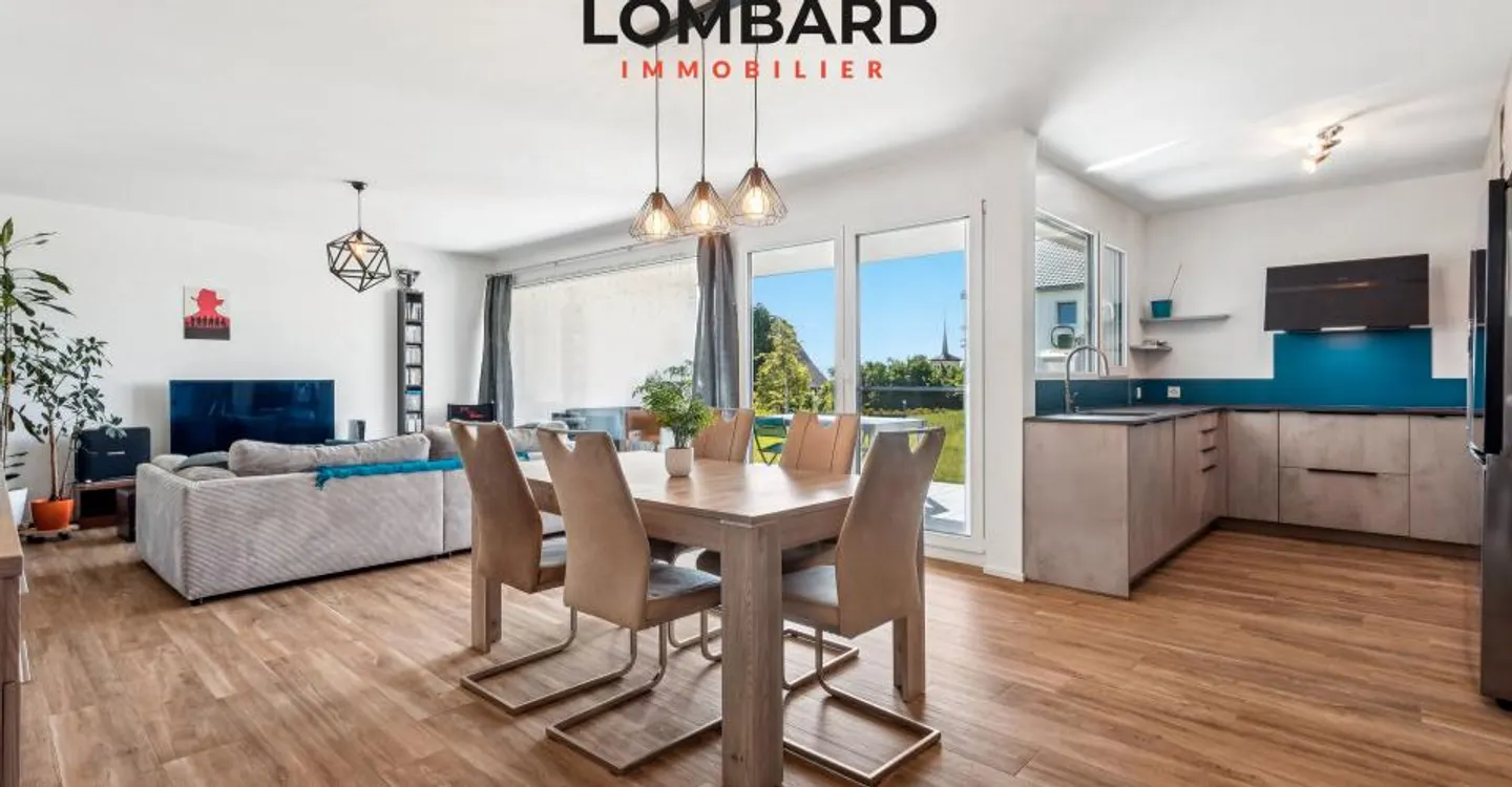 ***VENDU*** Spacieux appartement moderne de 4,5 pièces - Photo 2 sur 9