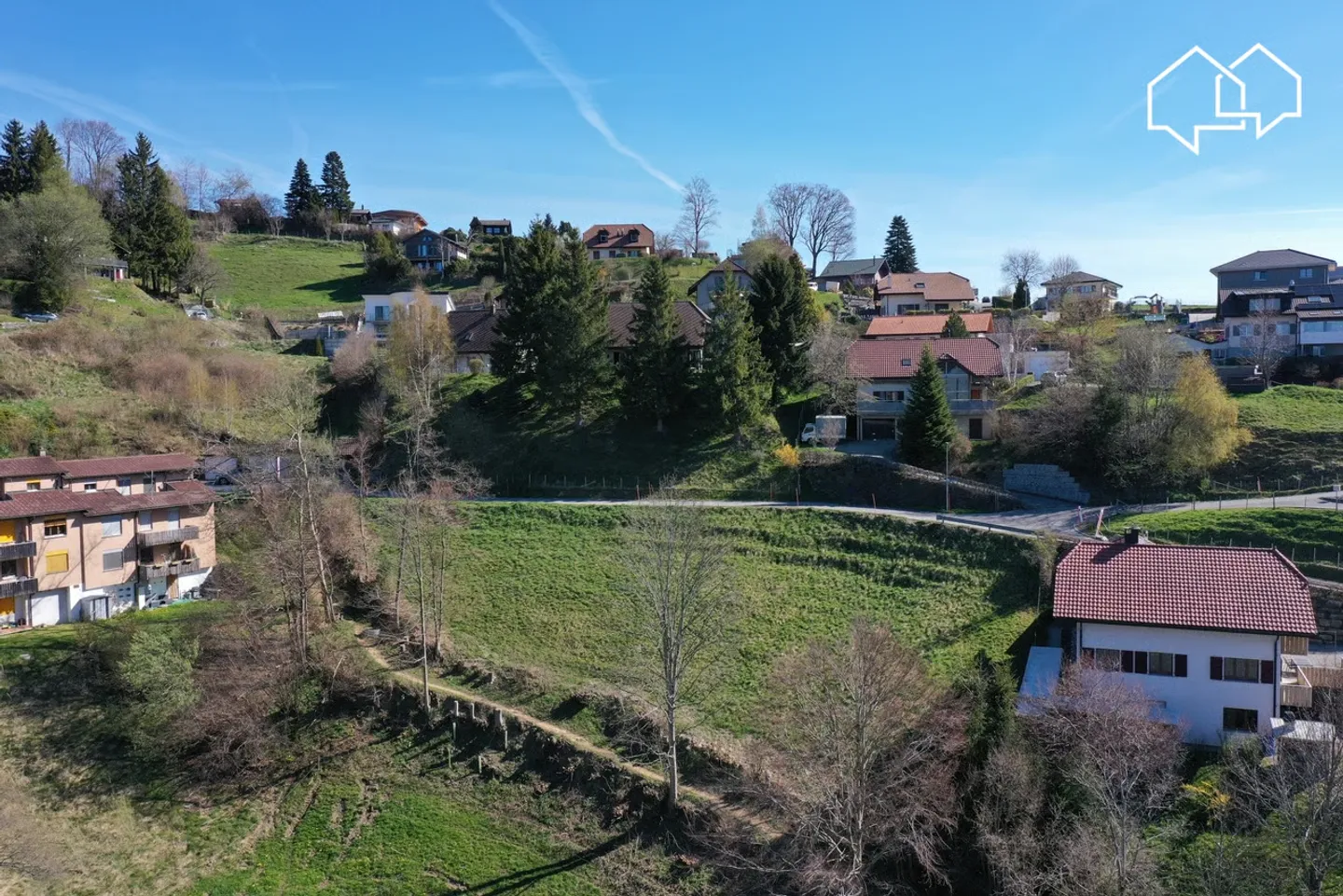 Building land with permit for 4 contiguous villas - Photo 1 of 2