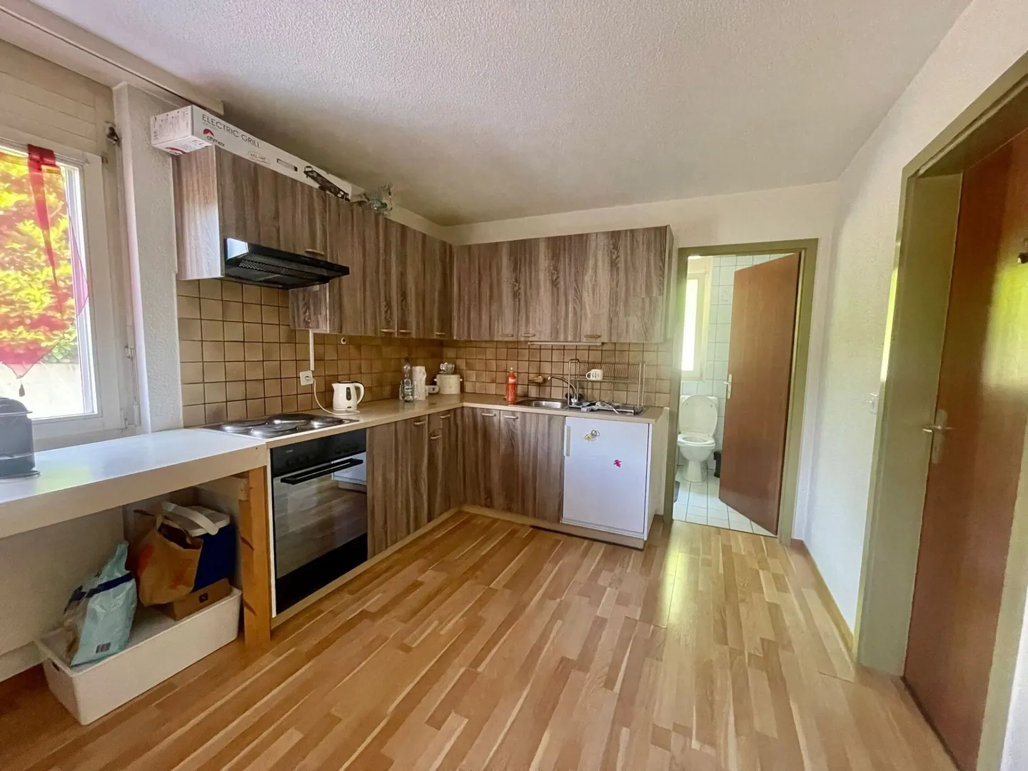 Incantevole appartamento di 2,5 stanze completamente ristrutturato - Foto 2 di 3