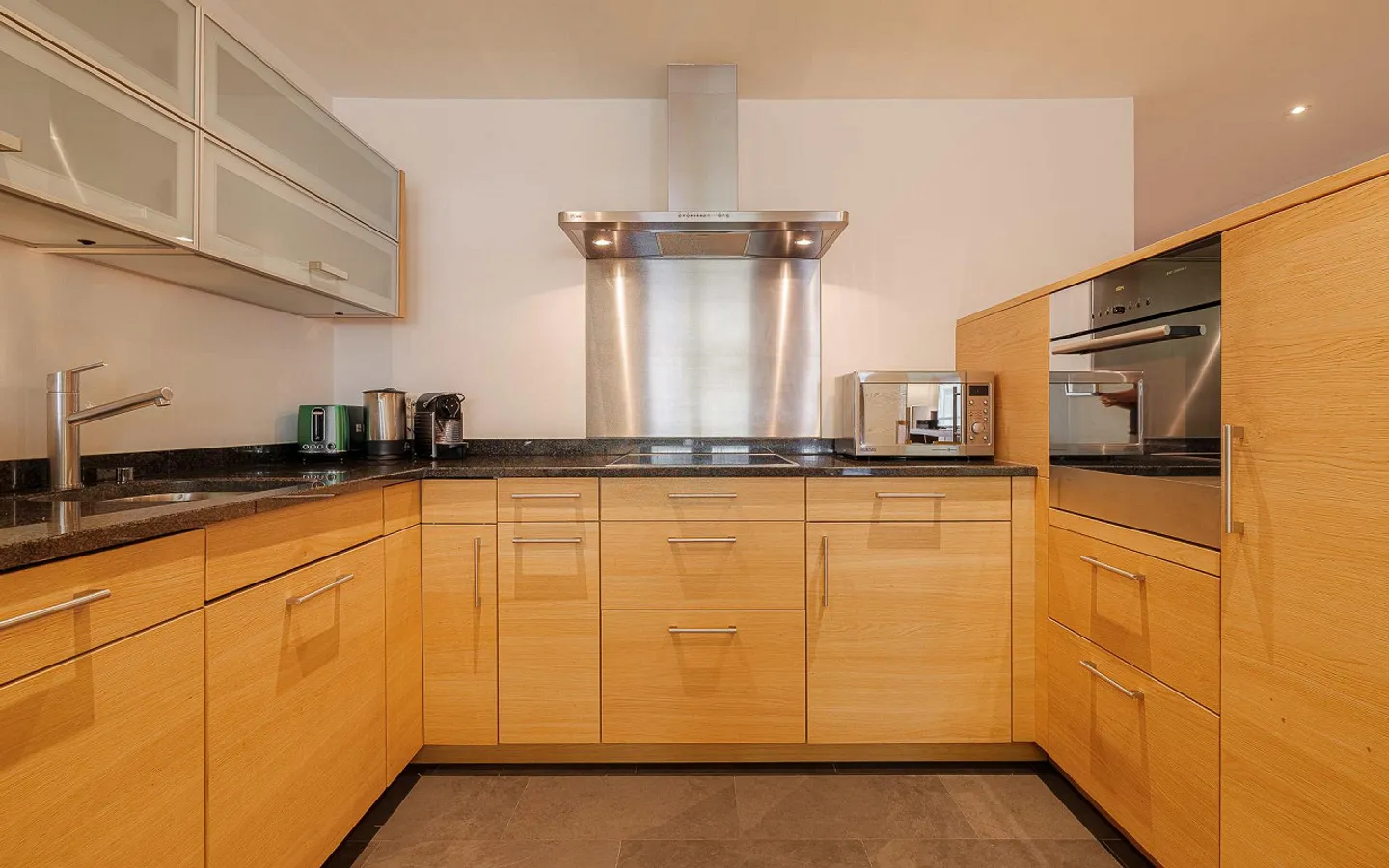 Zur Matte B | 3.5 2nd floor | 80 with rental permit - Photo 4 of 10