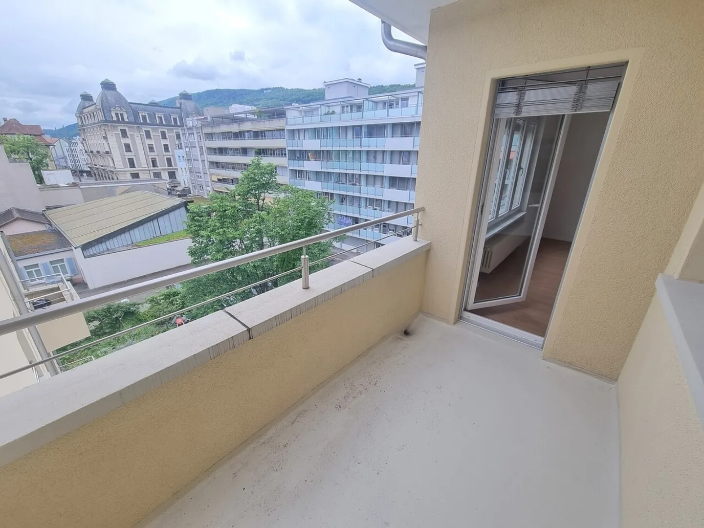 Appartamento ristrutturato con balcone - Foto 2 di 6