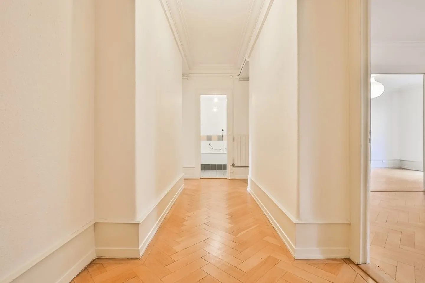 Modern and bright 3.5-room apartment in a quiet setting - Photo 3 of 7