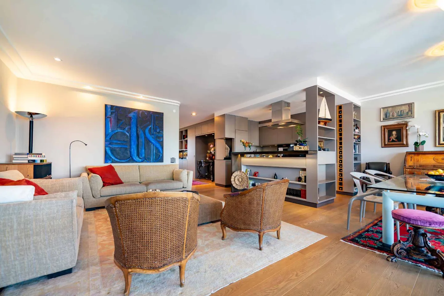Appartamento di Lusso con Vista Lago - Foto 1 di 9