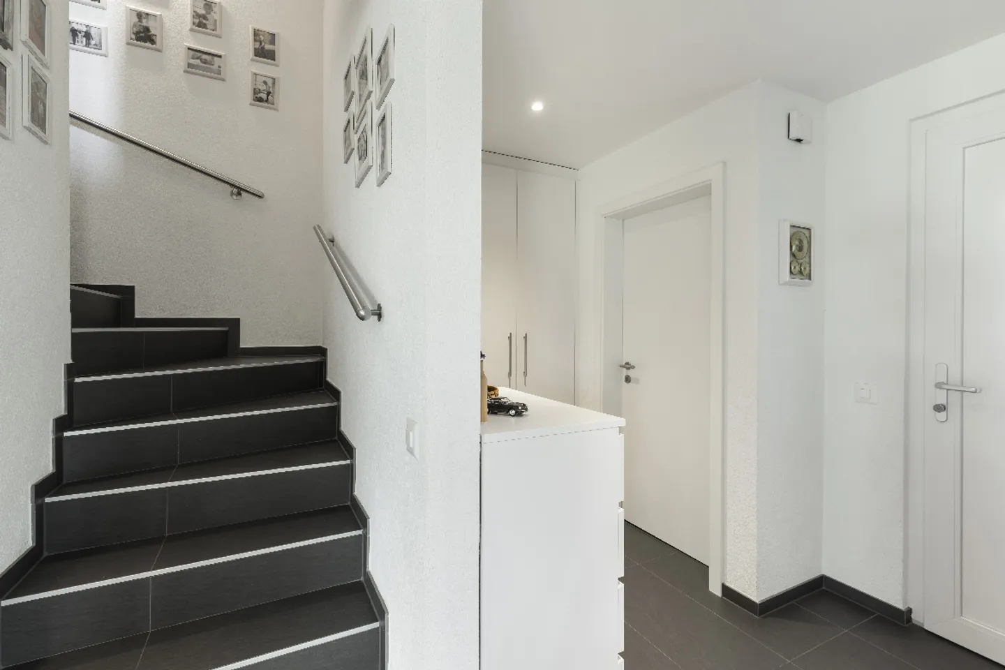 Bella villa bifamiliare, come nuova - Foto 8 di 14