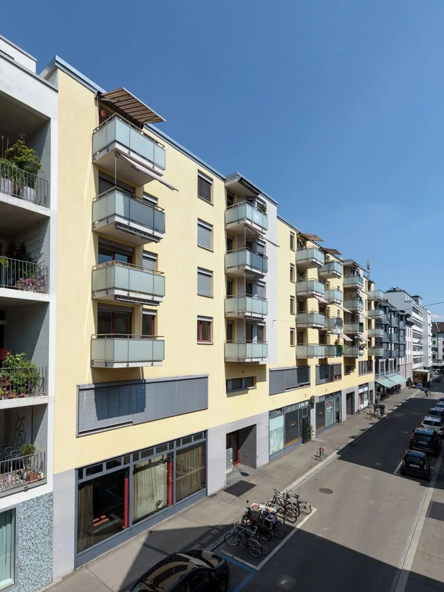 Einstellplatz in Tiefgarage zu vermieten - Foto 1 von 3