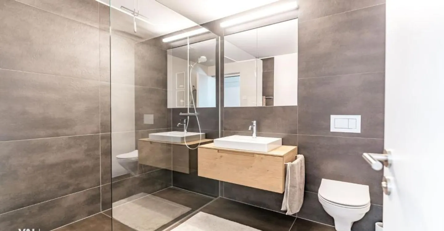 Appartement en attique spacieux avec vue panoramique sur Brig - Photo 6 sur 12