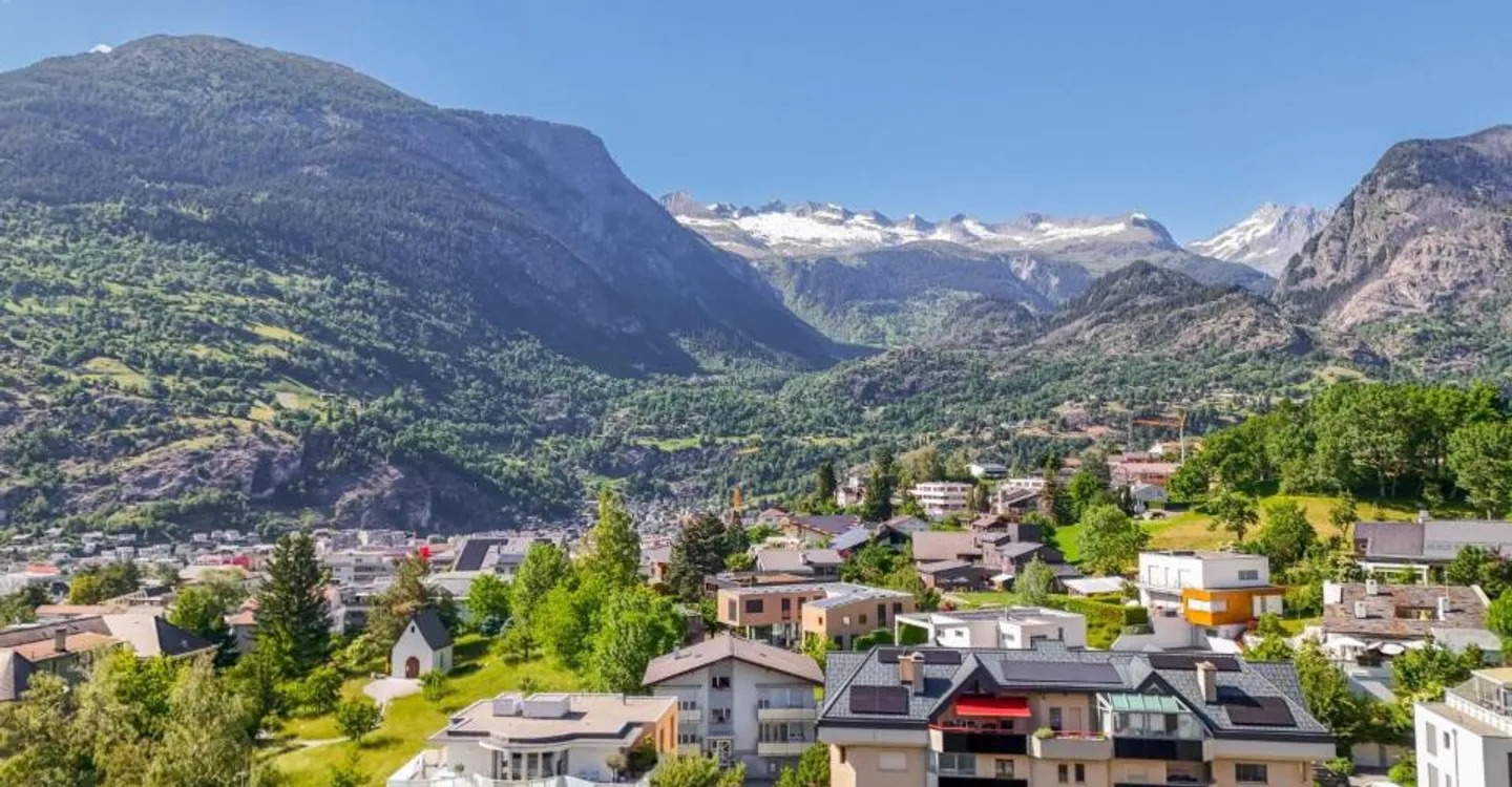 Appartement en attique spacieux avec vue panoramique sur Brig - Photo 8 sur 12