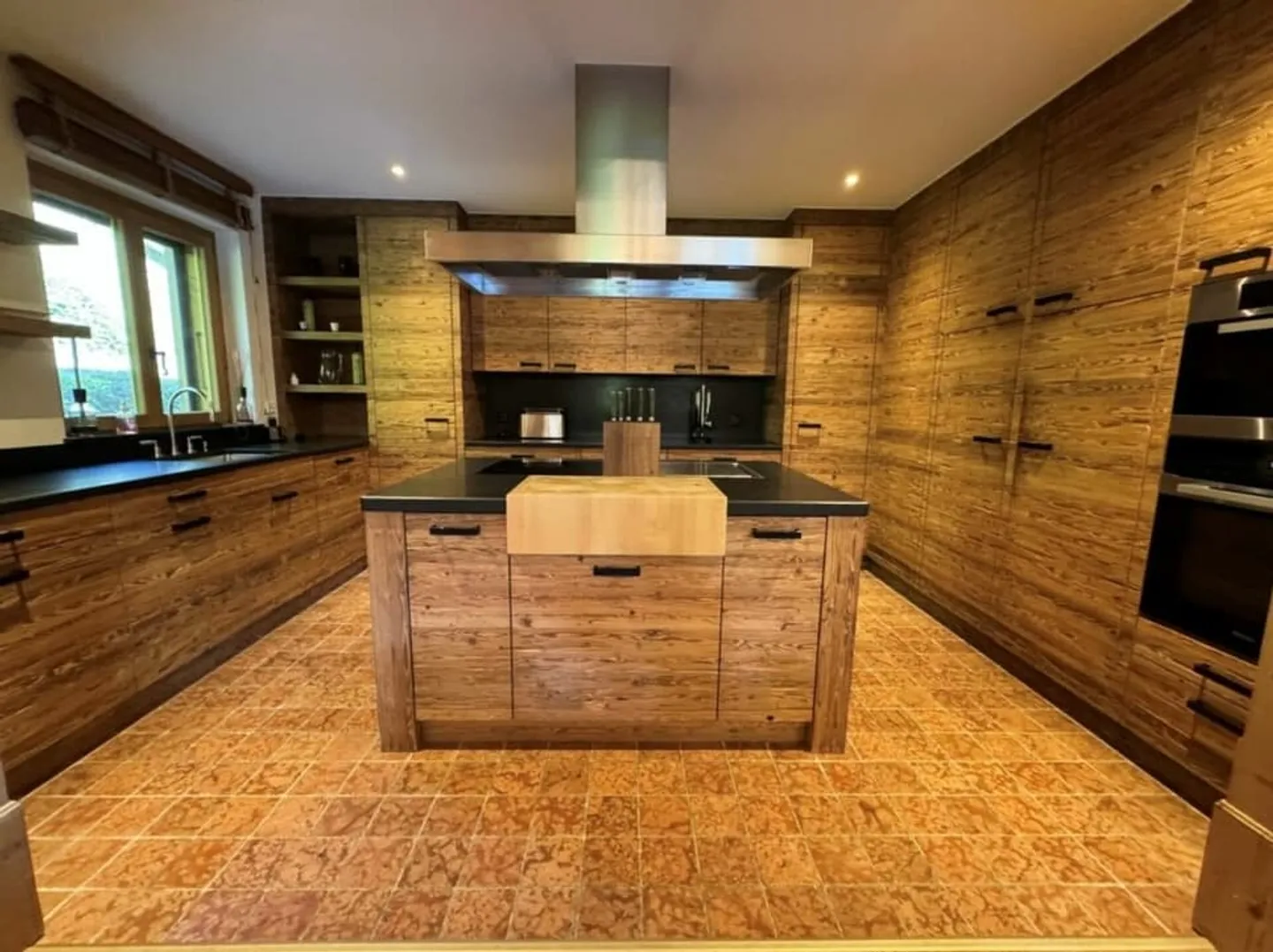 Appartamento 4.5 stanze in affitto a Rougemont - Foto 2 di 11