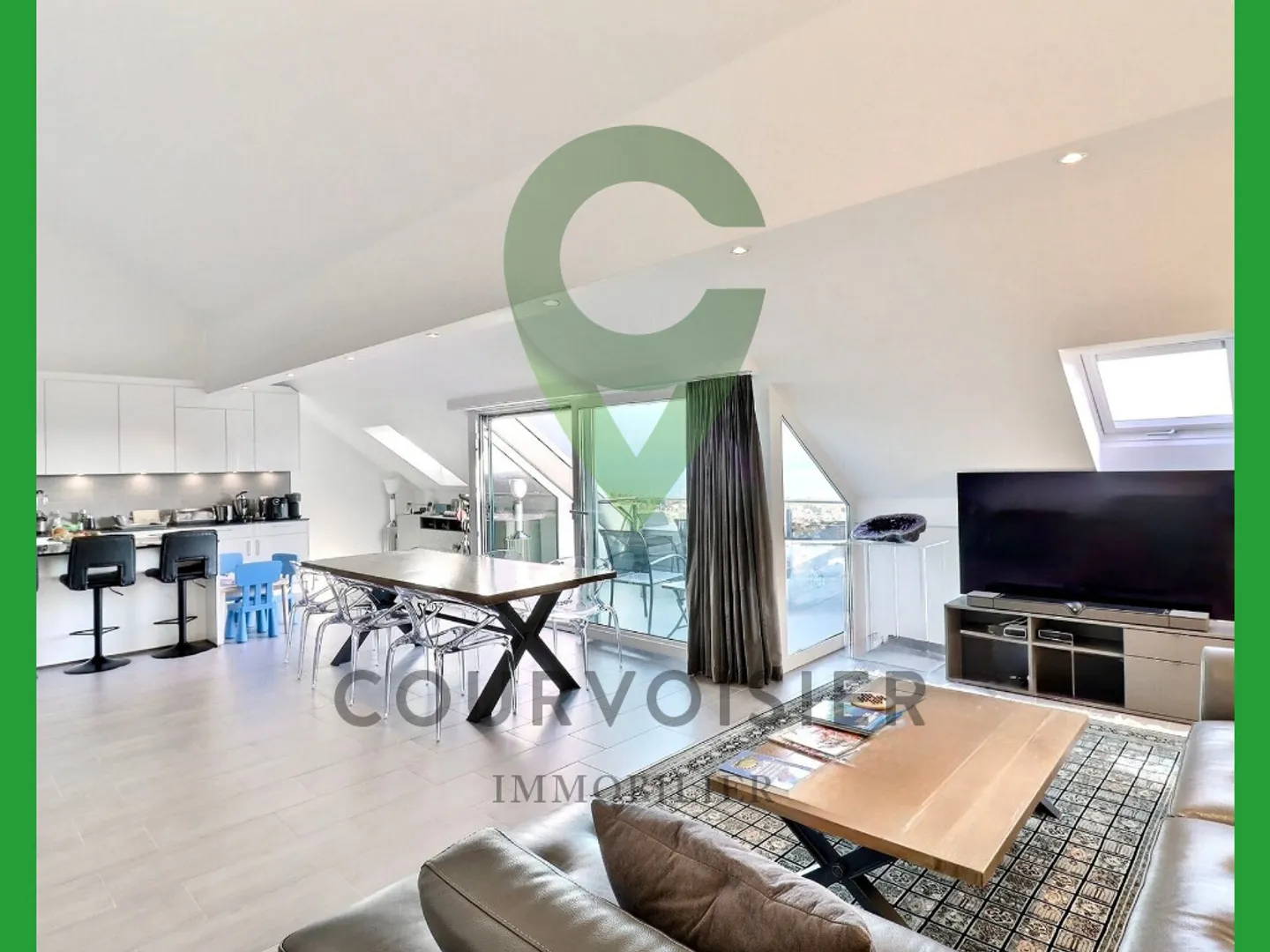 Appartement Élégant avec Vue Époustouflante - Photo 5 sur 16