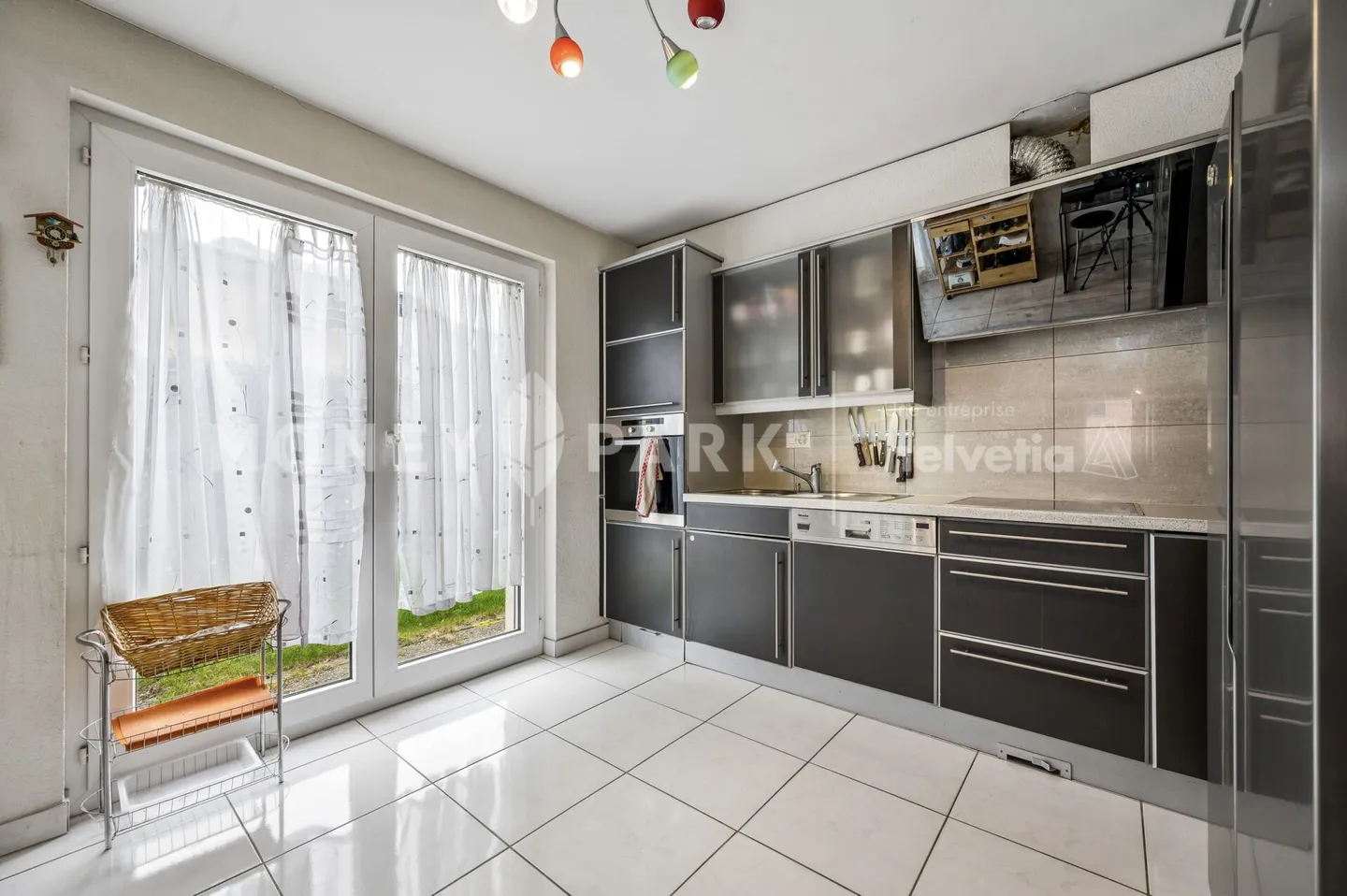 Villa familiale avec jardin facile - Photo 5 sur 15