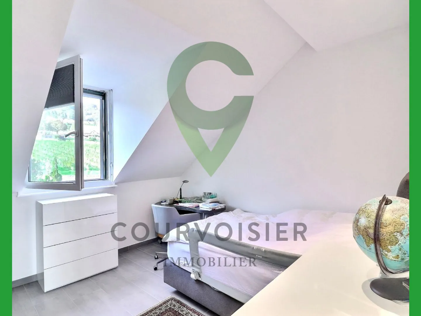 Appartement Élégant avec Vue Époustouflante - Photo 9 sur 16