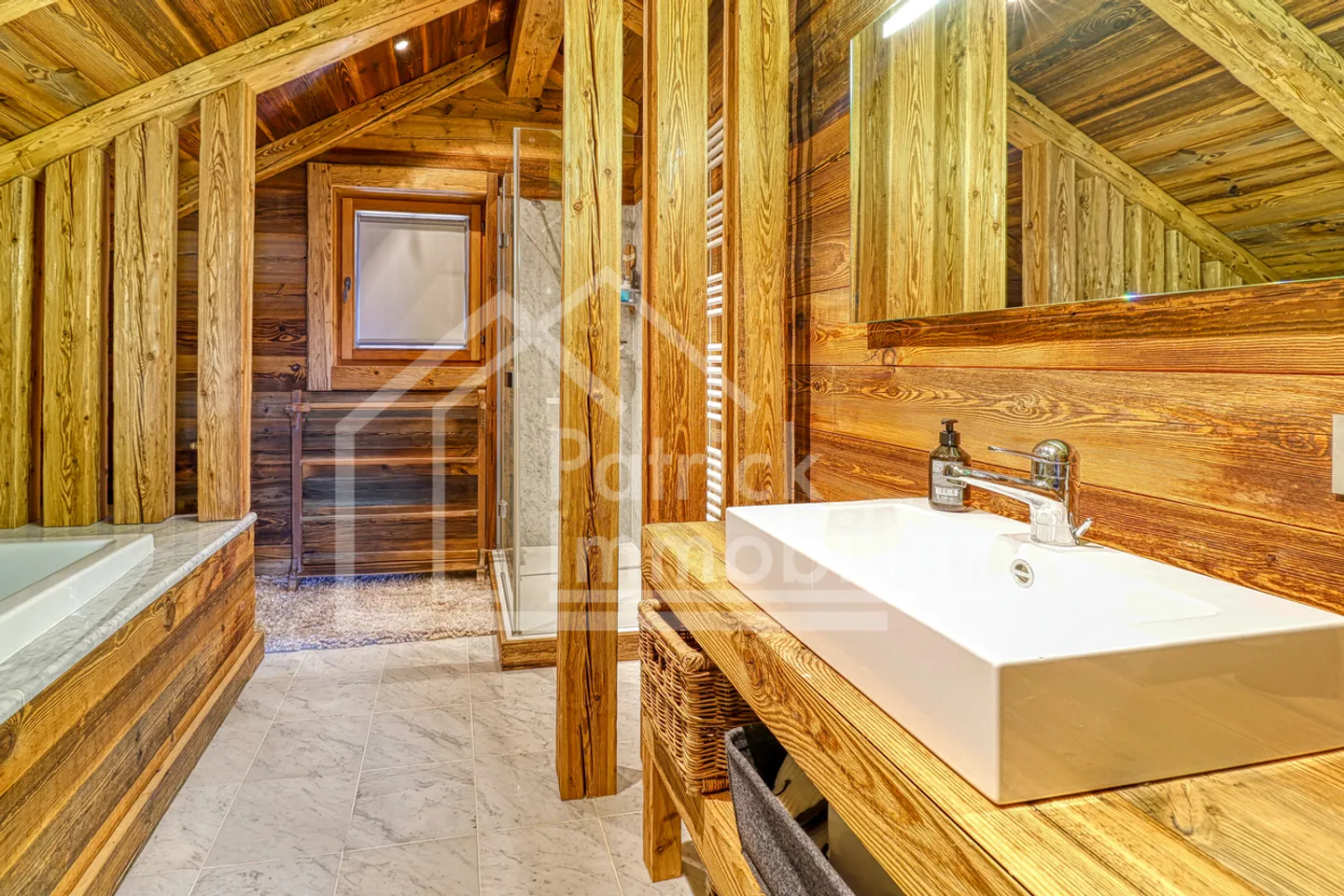 Chalet d'exception rénové - résidence secondaire, vente étrangers - Photo 11 sur 16