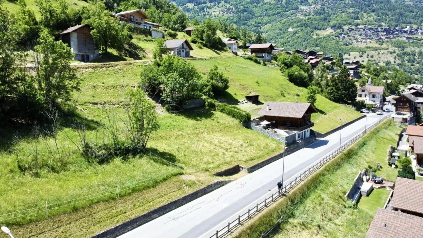 Exclusive promotion of 4 new villas in Euseigne - Hérémence - Photo 2 of 18