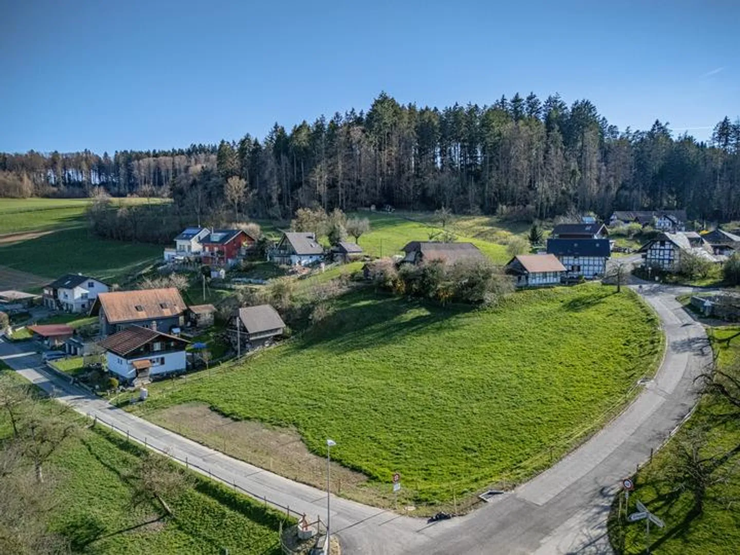 OTTIMO TERRENO EDIFICABILE A SCHÜPFEN - Foto 5 di 8