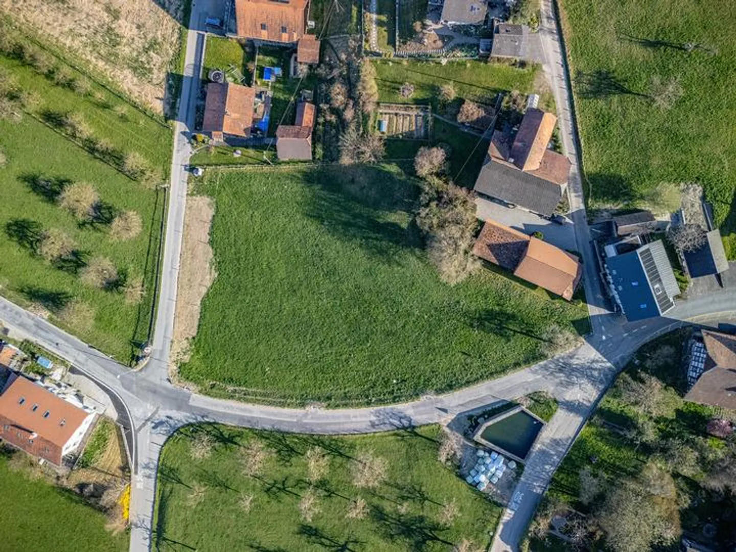 OTTIMO TERRENO EDIFICABILE A SCHÜPFEN - Foto 7 di 8