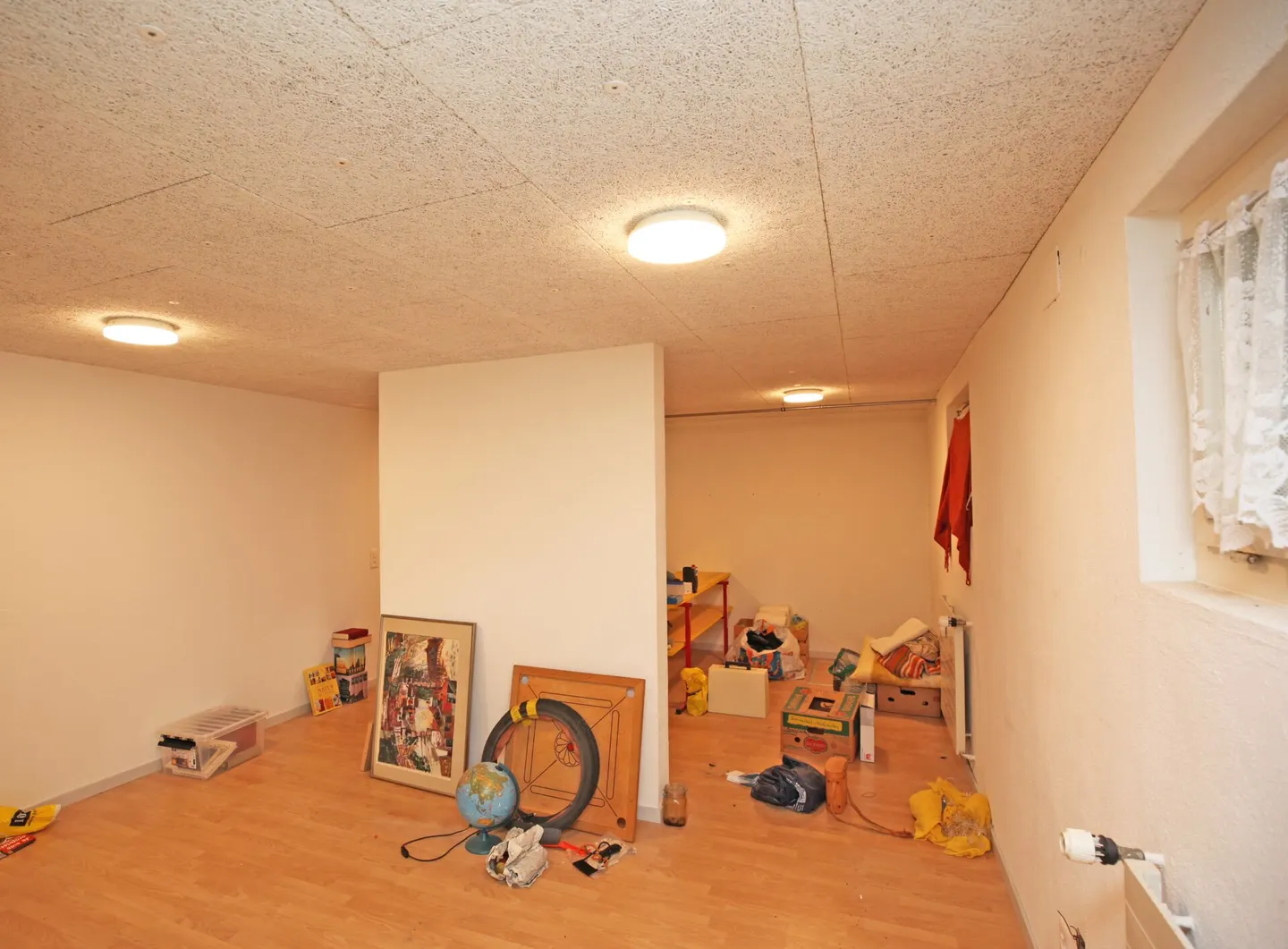 Espace de bricolage ou de loisirs spacieux au sous-sol - Photo 1 sur 2