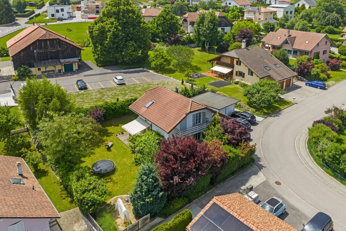 Wunderschöne 4,5-Zimmer-Einfamilienvilla in privilegierter Wohnlage - Foto 3 von 12