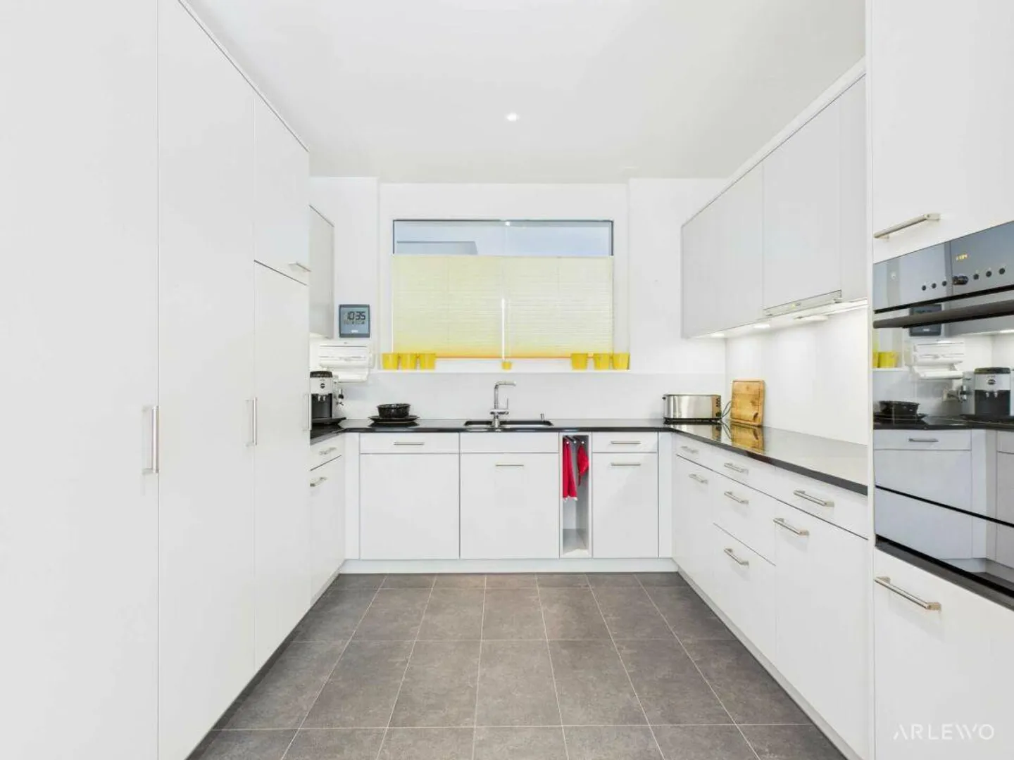 Vivere moderno con vista sulle montagne - Foto 5 di 12