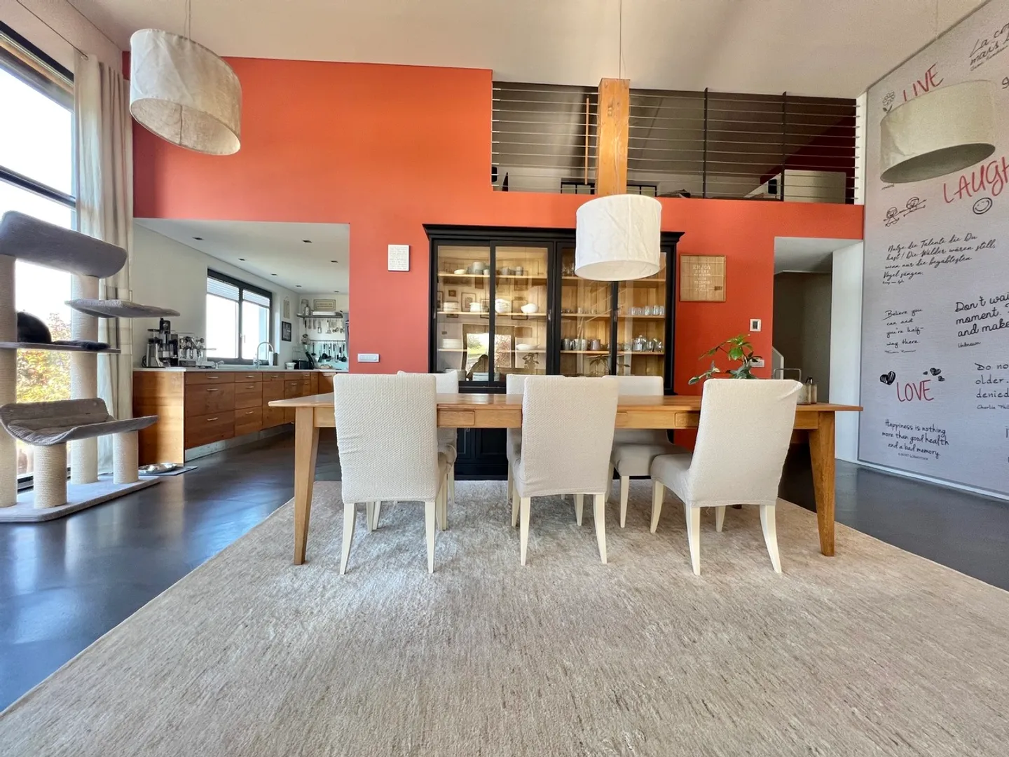 Außergewöhnlicher und komplett renovierter Bauernhof mit negativen Kosten - Foto 5 von 16